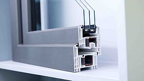 GEALAN-acrylcolor®: PMMA-beschichtete Oberflächen in Metallic-Farben 